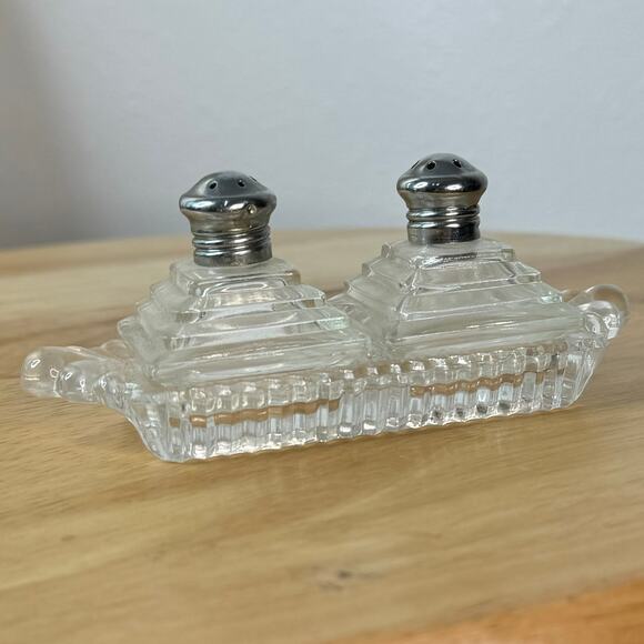 Vintage Irice Pyramid Mini Pepper Salt Set with Tray Glass Art Deco - Picture 6 of 9